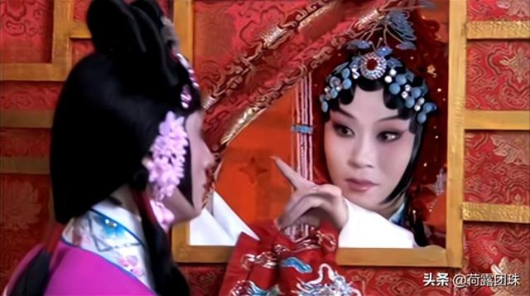 中国的传统戏曲是舞台艺术不适合拍成电影