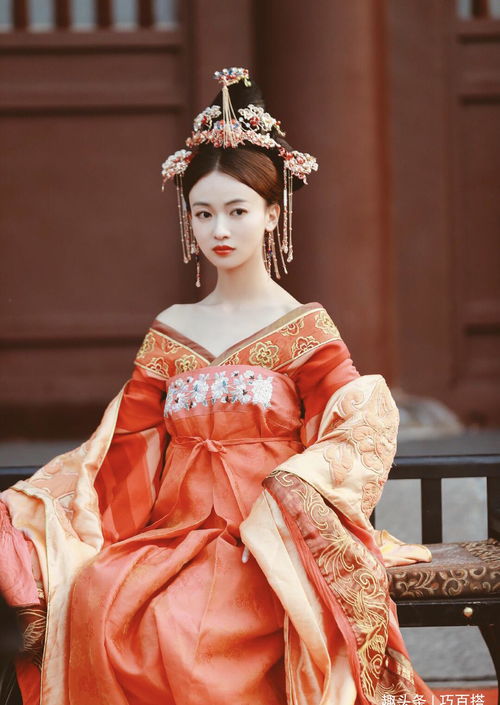 戏曲贵妃娘娘头饰是什么