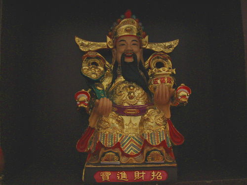 供奉财神放什么戏曲最好