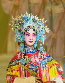 戏曲人的服装头饰叫什么